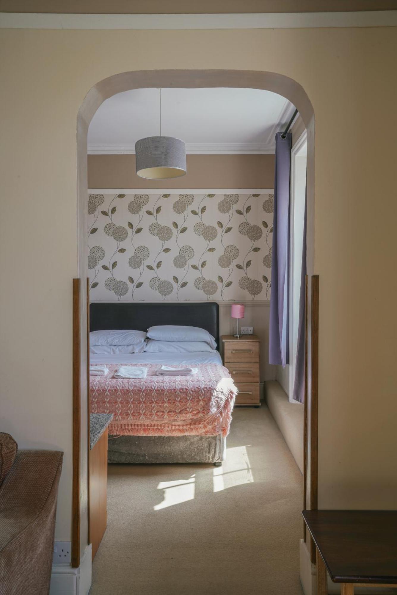 The Sheldon B&B - Free Private Parking Eastbourne Szoba fotó