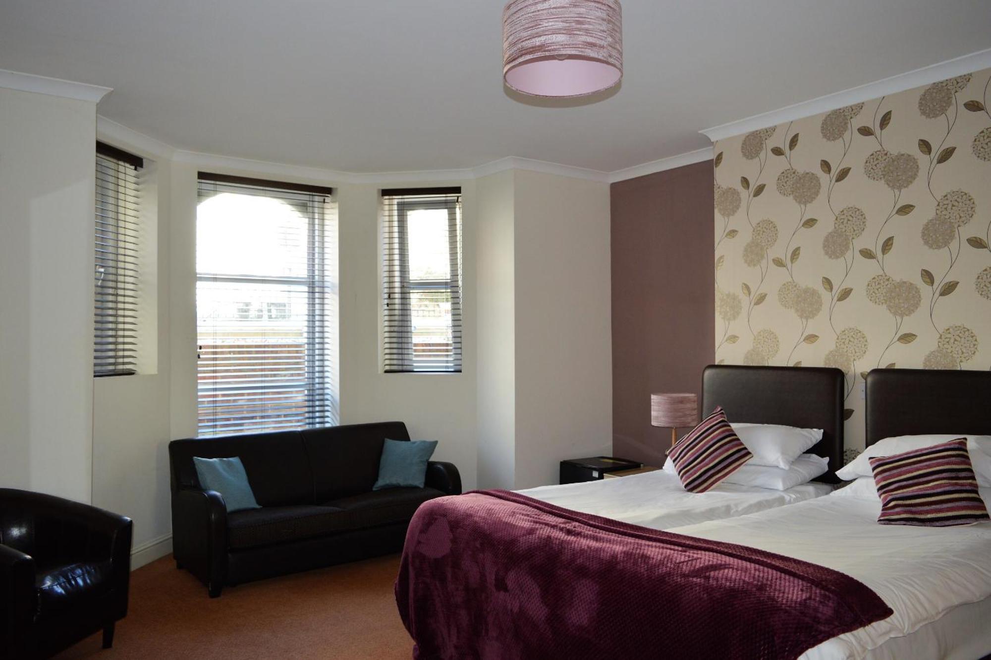 The Sheldon B&B - Free Private Parking Eastbourne Kültér fotó