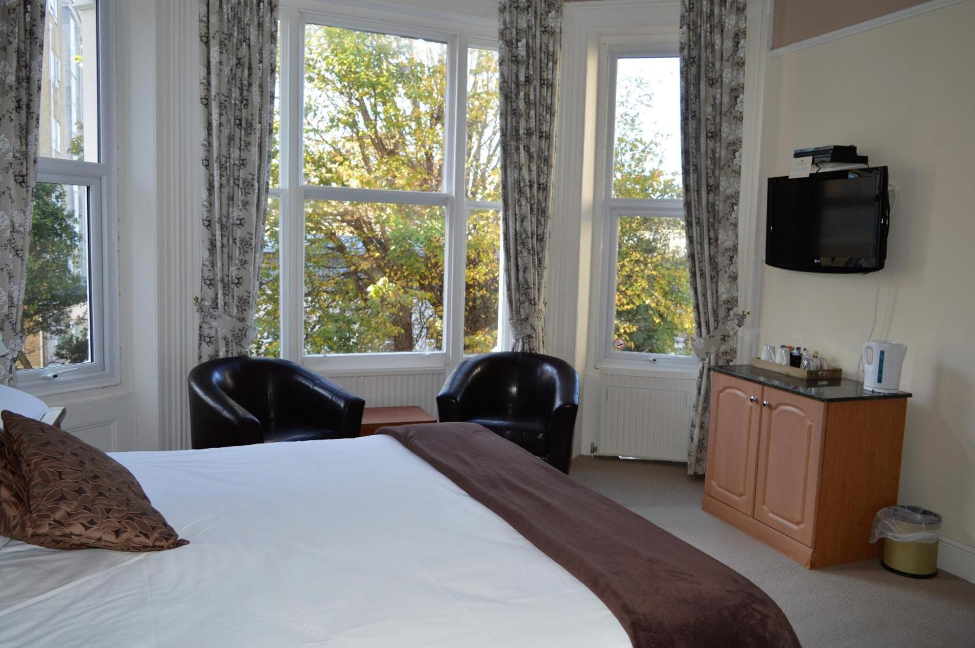 The Sheldon B&B - Free Private Parking Eastbourne Kültér fotó
