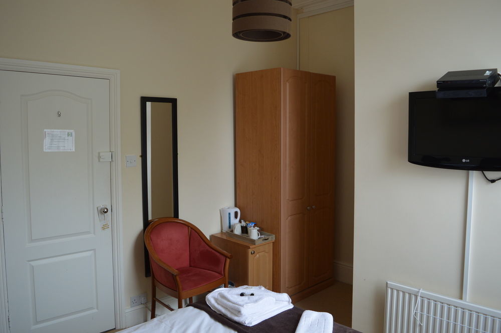 The Sheldon B&B - Free Private Parking Eastbourne Kültér fotó