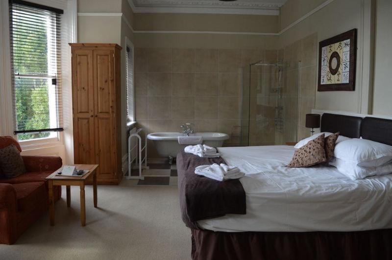 The Sheldon B&B - Free Private Parking Eastbourne Kültér fotó