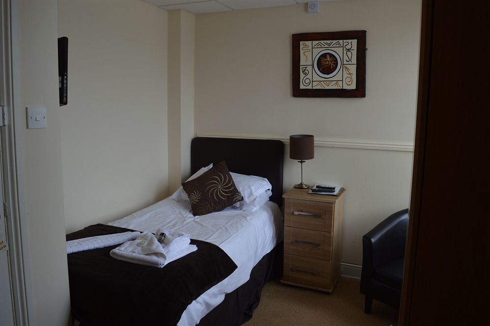 The Sheldon B&B - Free Private Parking Eastbourne Kültér fotó